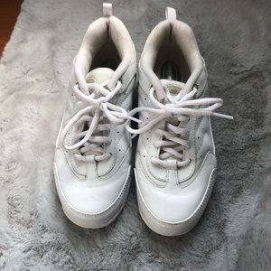 Easy Spirit Speedrates Leather Shoes